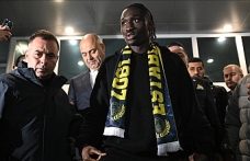 Fenerbahçe Yeni Golcüsünü Buldu: Sidiki Cherif İmzayı Attı!