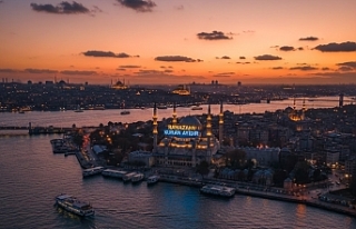 Ramazan'ın Müjdecisi Mahyalar Minarelerdeki...