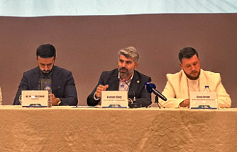 HÜDA PAR'dan Adana'da Dev Panel: "Madde Bağımlılığı ile Mücadele Partiler Üstü Bir Meseledir"